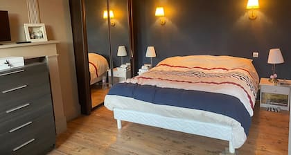 Casa de vacaciones "Le Gite Berguois" con piscina privada y Wi-Fi