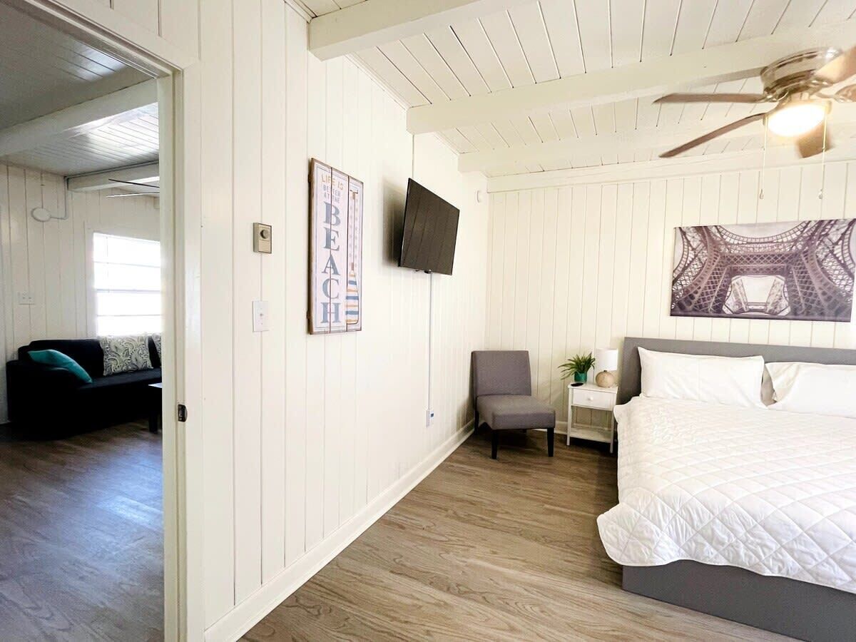 1 bedroom, iron/ironing board, WiFi, bed sheets