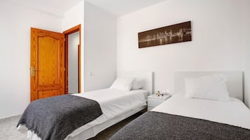 3 chambres, Wi-Fi gratuit, draps fournis