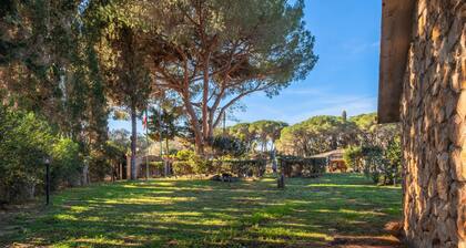 Apartment 'La Capannuccia A' with Shared Garden, Wi-Fi and Air Conditioning