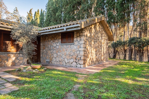 Apartment 'La Capannuccia A' with Shared Garden, Wi-Fi and Air Conditioning