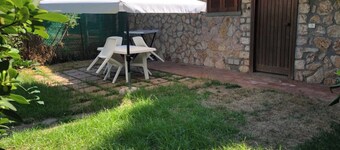 Apartment 'La Capannuccia D' with Sea View, Wi-Fi and Air Conditioning