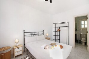 4 camere, ferro/asse da stiro, Wi-Fi gratuito, lenzuola