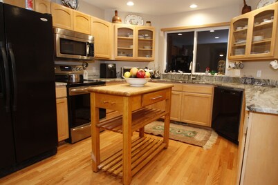 Alegria!  Five Bedroom Colonial Style Home Conveniently Located! Pet Friendly!