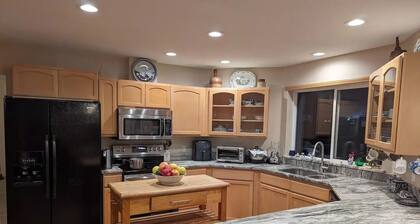 Alegria! Five Bedroom Colonial Style Home Conveniently Located! Pet Friendly!