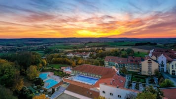 Piscina all'aperto, una piscina riscaldata