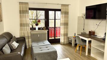 1 Schlafzimmer, Zimmersafe, Schreibtisch, kostenloses WLAN