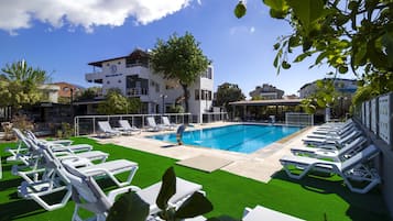 Seasonal outdoor pool