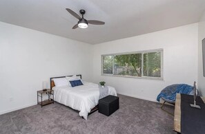 4 Schlafzimmer, Bügeleisen/Bügelbrett, WLAN, Bettwäsche