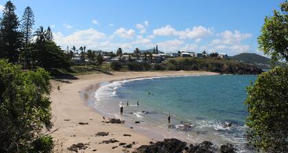 Bella Vista Yeppoon. Spectacular Ocean Views with Continental Breakfast