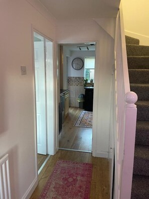 Interior - *Rare Find* Sleeps 6 NEC/BHX 10 MINS
 (Coleshill)