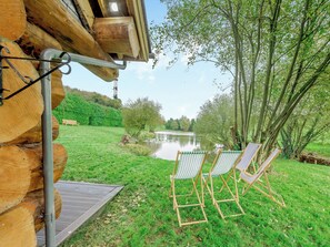 Property grounds - 2 bedroom accommodation in Hollacombe, near Crediton (Hollacombe, near Crediton)