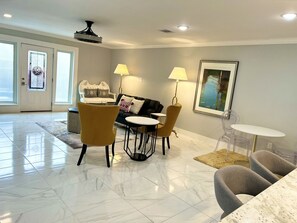 リビング エリア