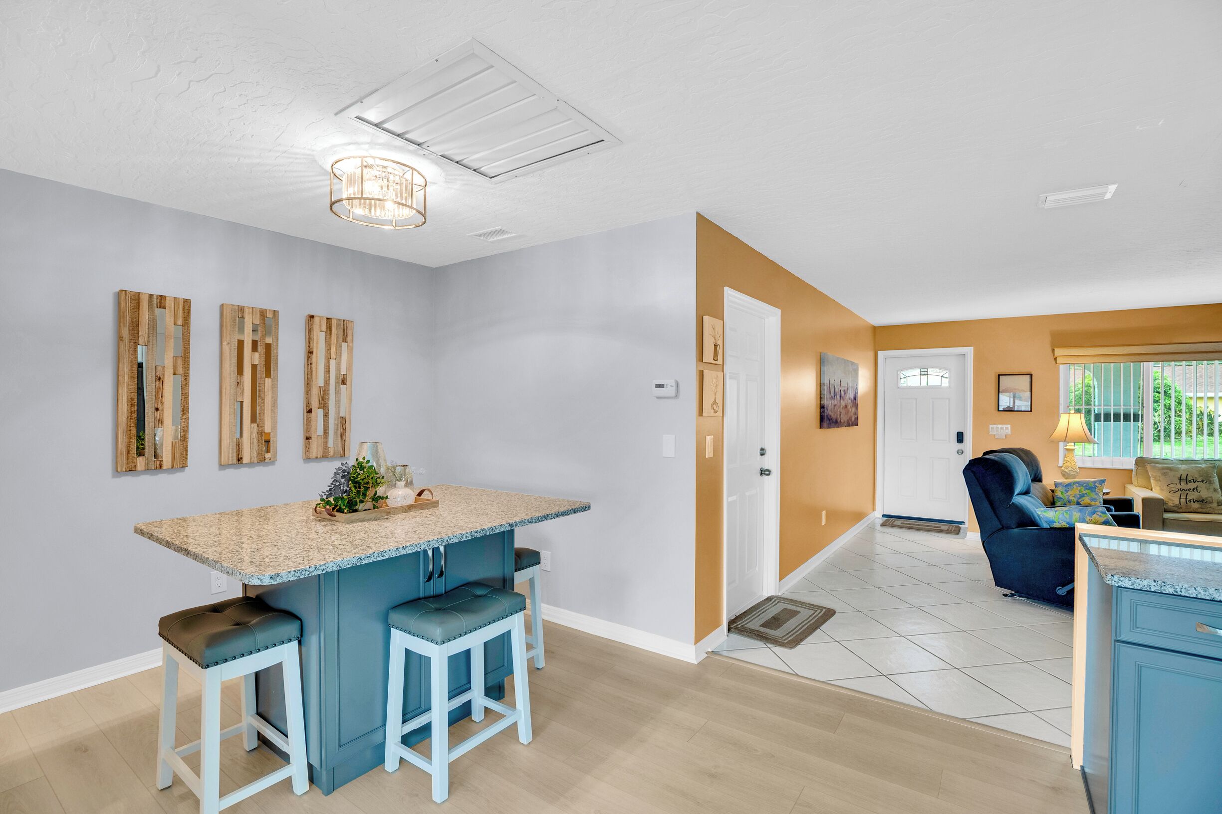 Newly Remodeled House, 5 Minutes From Indian River And 20 Minutes From The Ocean - Sebastian, FL