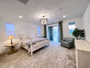 3 chambres, fer et planche à repasser, Wi-Fi, draps fournis