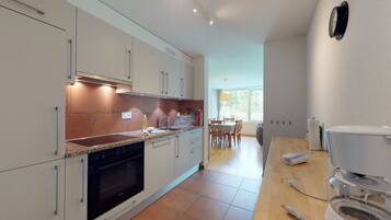 Apartment | Private kitchen | Fridge, microwave, oven, stovetop