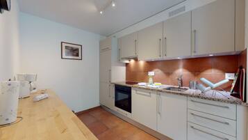 Apartment | Private kitchen | Fridge, microwave, oven, stovetop