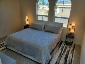 3 chambres, bureau, fer et planche à repasser, Wi-Fi gratuit