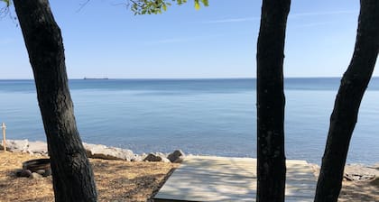 Cozy Lake Huron A-Frame- Autumn Magic by the Water—Cozy Up with Stunning Fall Colors!