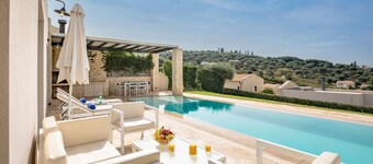 Lithari Dio - Luxury Villa with Private Pool in Corfu for 4 Guests