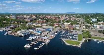 Private Home Food + Bars