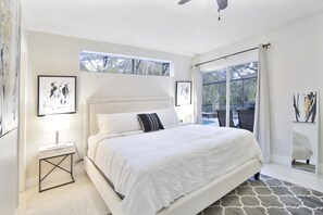 4 bedrooms, iron/ironing board, WiFi, bed sheets - Four Seasons Vacation, Heated Pool, 3 miles to Disney (Kissimmee)