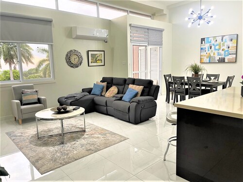 ULTRA LUXURY CONDO  KINGSTON -JAMAICA  CLOSE TO THE US EMBASSY 