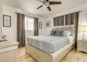 3 bedrooms, iron/ironing board, WiFi, bed sheets