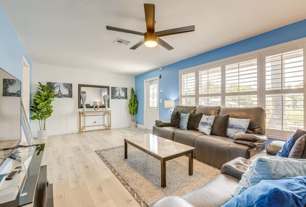 Smart TV, fireplace, video games