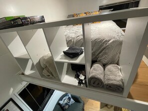 1 室のベッドルーム、WiFi、ベッドシーツ