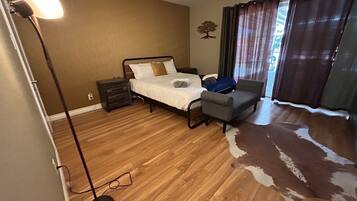 4 bedrooms, WiFi, bed sheets