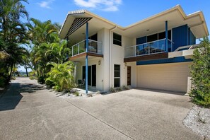 Exterior -  Exceptional modern three bedroom townhouse with water on both sides.  (Tin Can Bay)