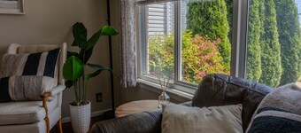 Modern River Retreat Near Airport, Hospitals, Corporations