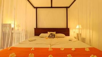 Superior Room | 1 bedroom, iron/ironing board, free WiFi