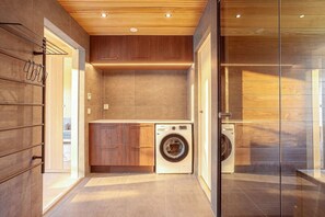 Interior - Villa Pickala - Design - Seafront - Hot tub (Siuntio)