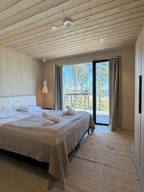 3 bedrooms, desk, iron/ironing board, travel crib - Villa Pickala - Design - Seafront - Hot tub (Siuntio)