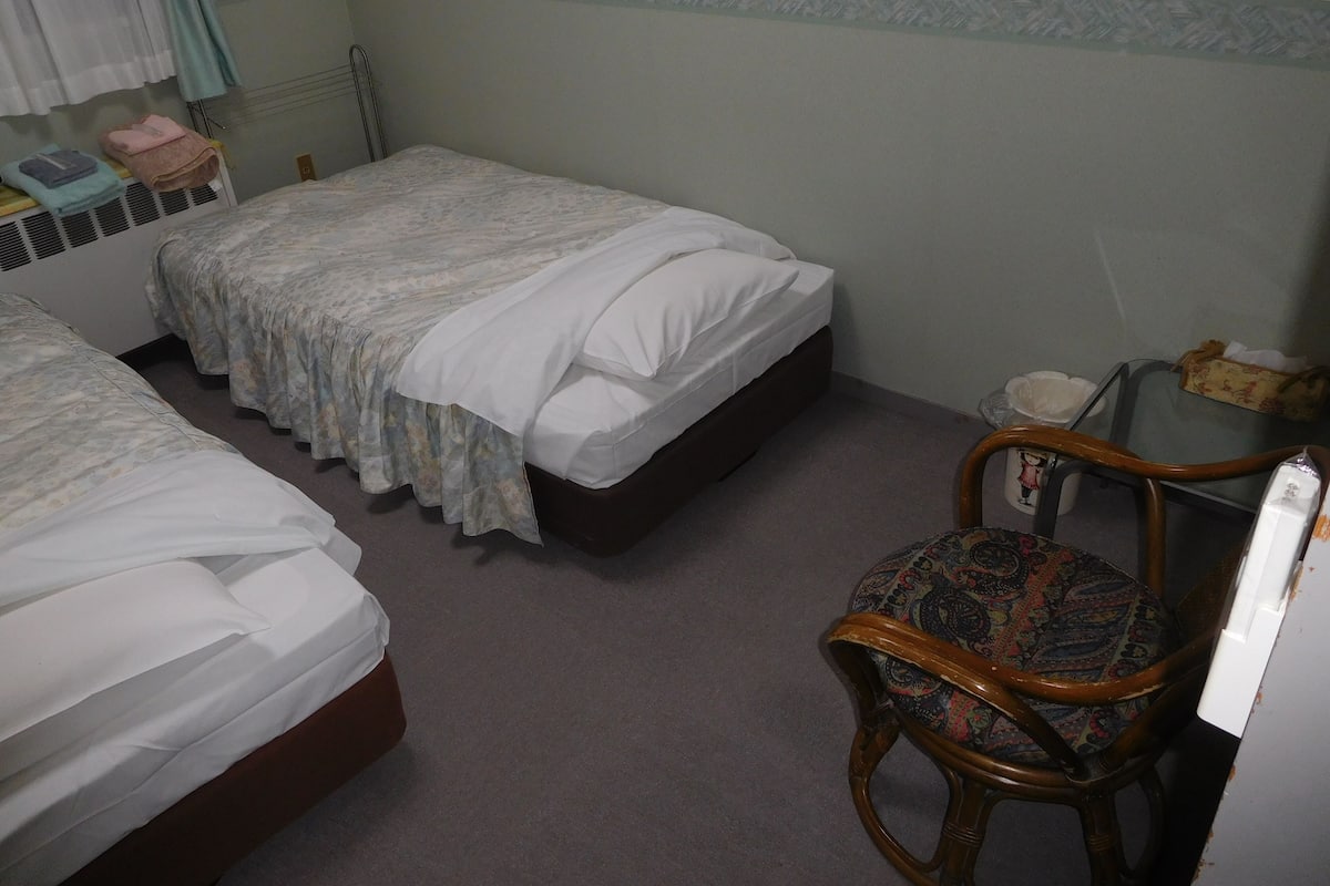 Basic Twin Room | Free WiFi