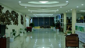 Lobby sitting area - Grand Bukhara (Bukhara)