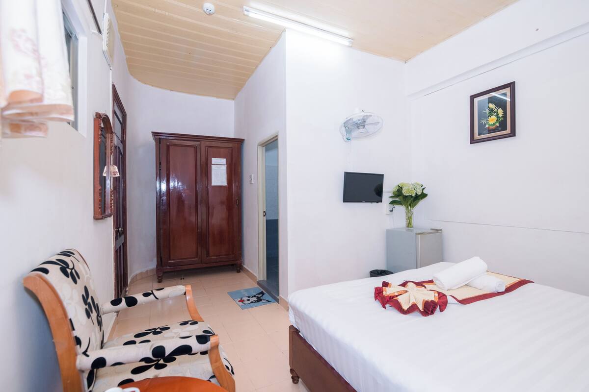 Standard Double Room | Soundproofing, free WiFi