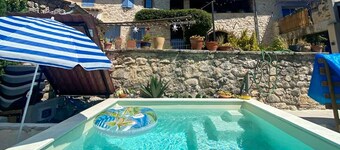 Beautiful home in Salles sous Bois