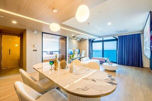 Grand Penthouse Ocean View | 房內用餐