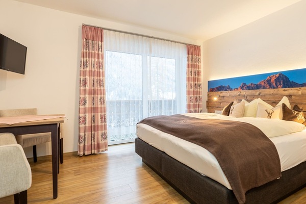 Doppelzimmer mit Balkon