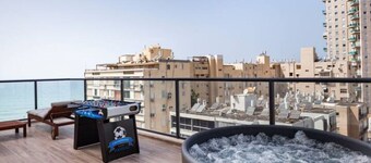 O&O Group - Top Penthouse On The Beach