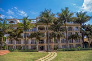 Exterior - Garden Courts Hotel Masaka (Masaka)
