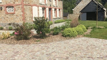 Enceinte de lâhĂ©bergement