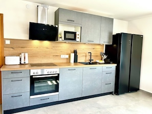 Fridge, microwave, oven, stovetop