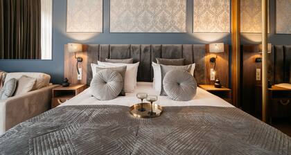 White Lotus - LoftAffair Collection