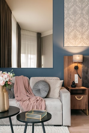 Superior Apartment | 2 bedrooms, premium bedding, individually decorated