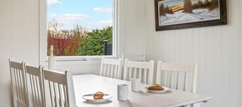4 bedroom cozy home in Vinderup