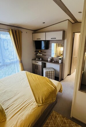 Ferienhütte | 2 Schlafzimmer, Bügeleisen/Bügelbrett, Bettwäsche